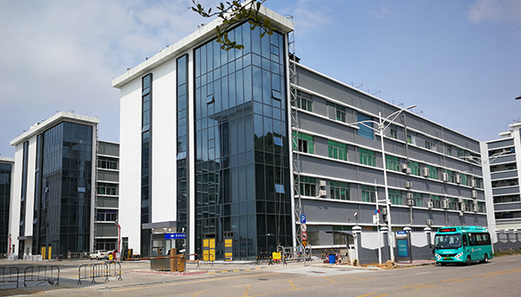 平和智慧园区幕墙维修